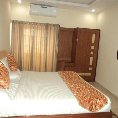 Hotel Vinayak Palace Bilaspur  Exterior photo