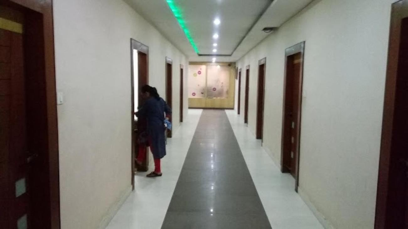 Hotel Vinayak Palace Bilaspur  Exterior photo
