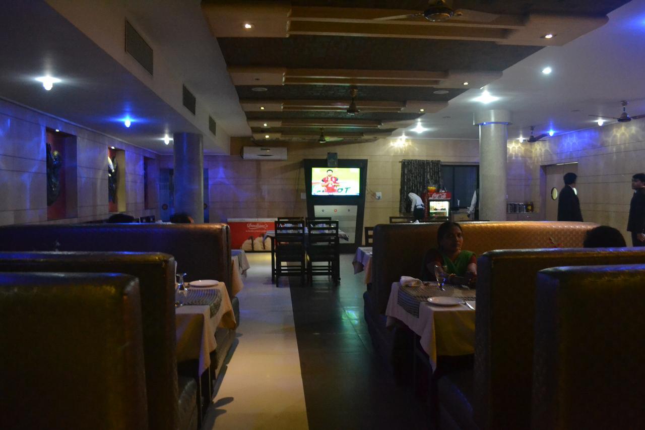 Hotel Vinayak Palace Bilaspur  Exterior photo